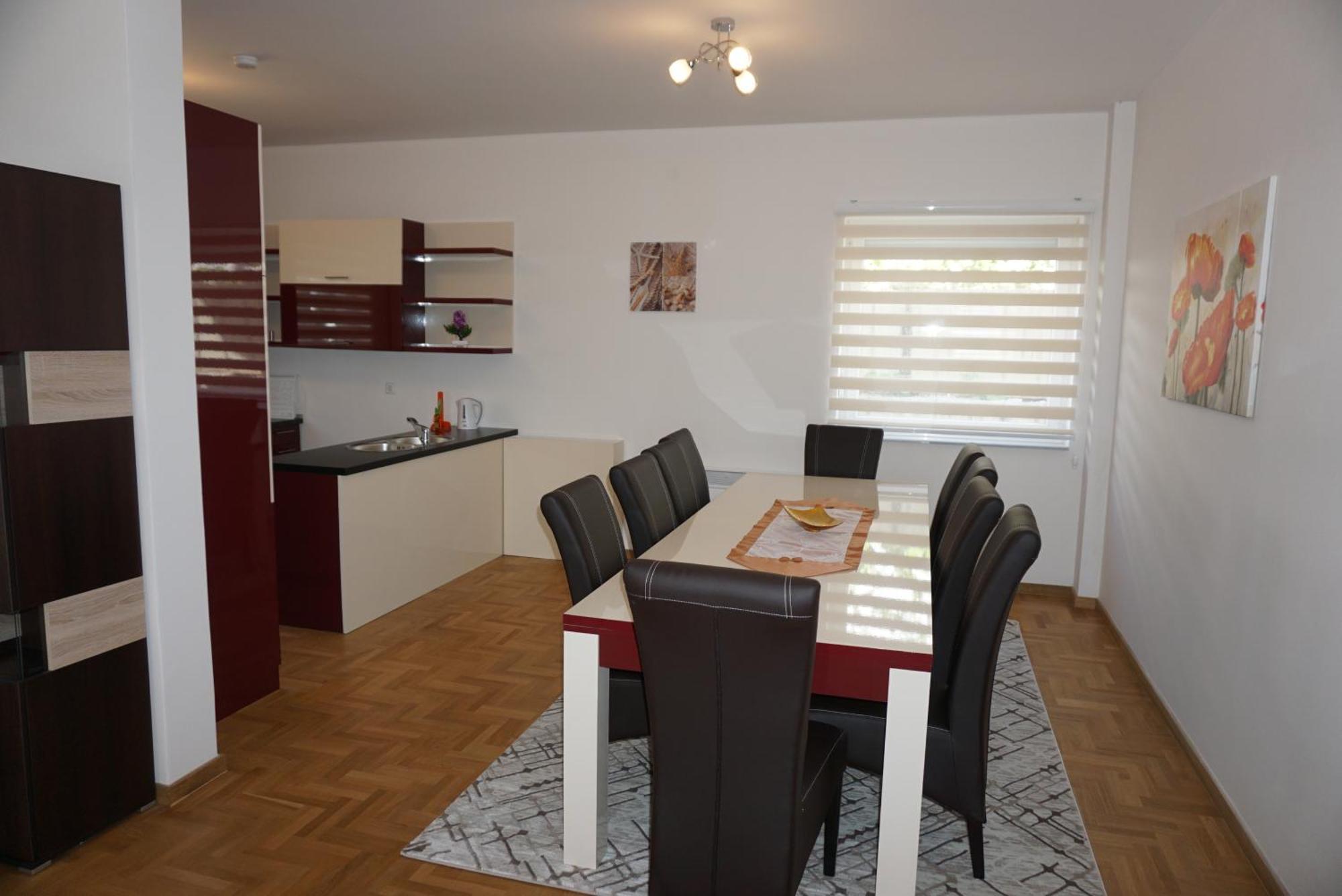 6 Villa